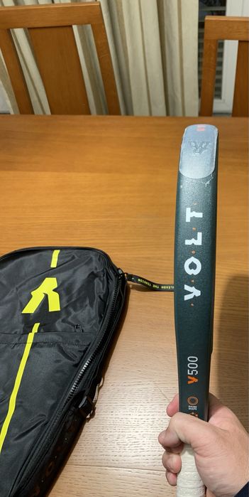 Raquete e bolsa volt 500