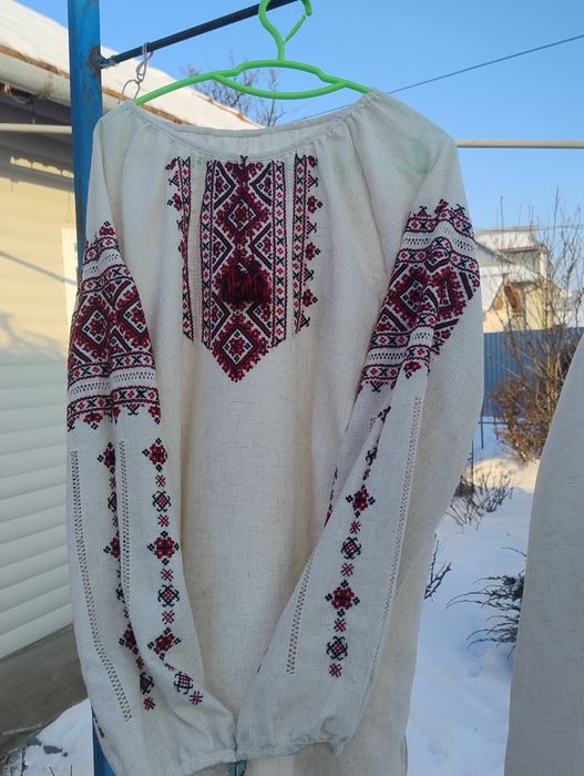 Вишиванки, ручна робота