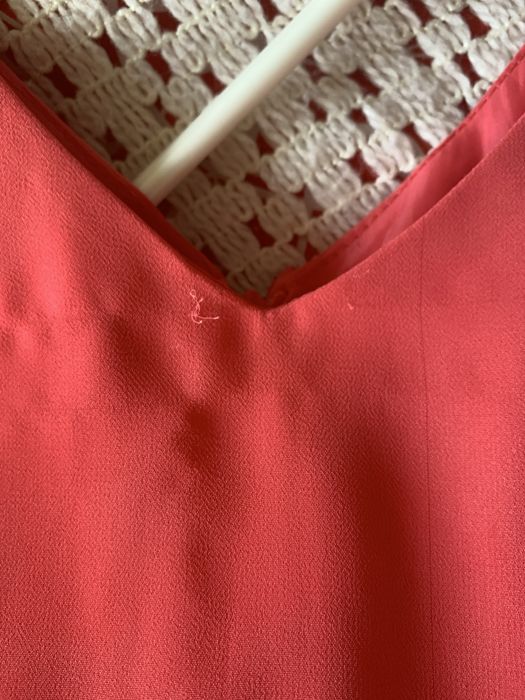 Piękna różowa sukienka dziewczęca