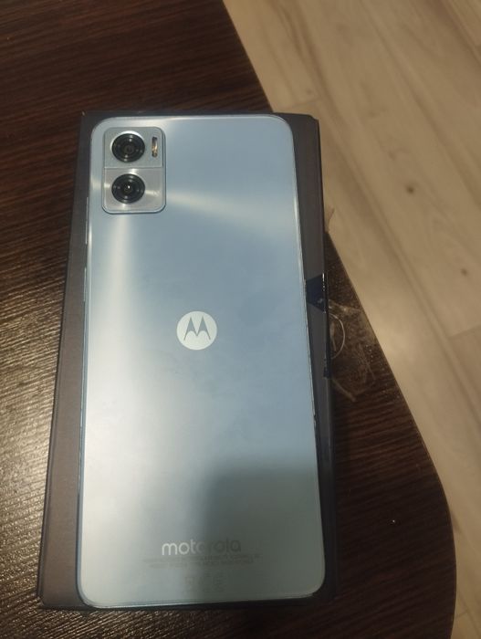 telefon Motorola e22