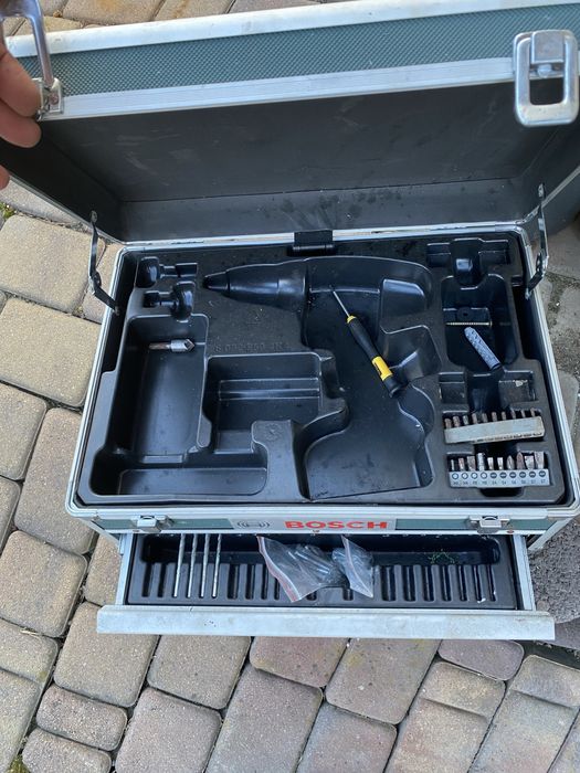 Sprzedam walizke bosch