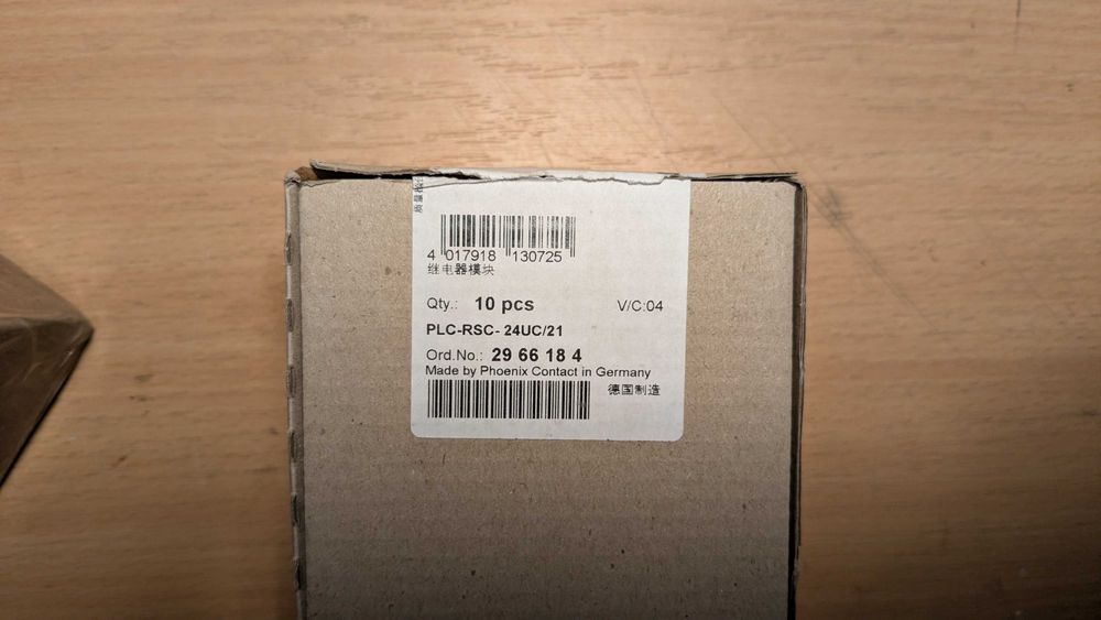 Przekaźnik interfejsowy Phoenix Contact PLC-RSC-24UC komplet 10 szt.