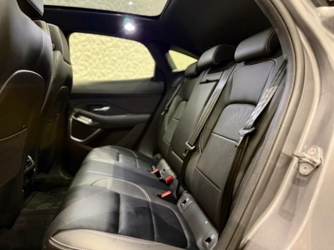 Jaguar e-pace Plug-in 1.5l Benzin EL 55км