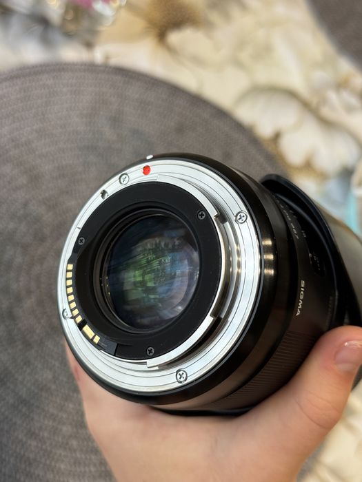 Продам комплект фототехніки Canon фотоапарат, обʼєктиви, спалах, перехідник