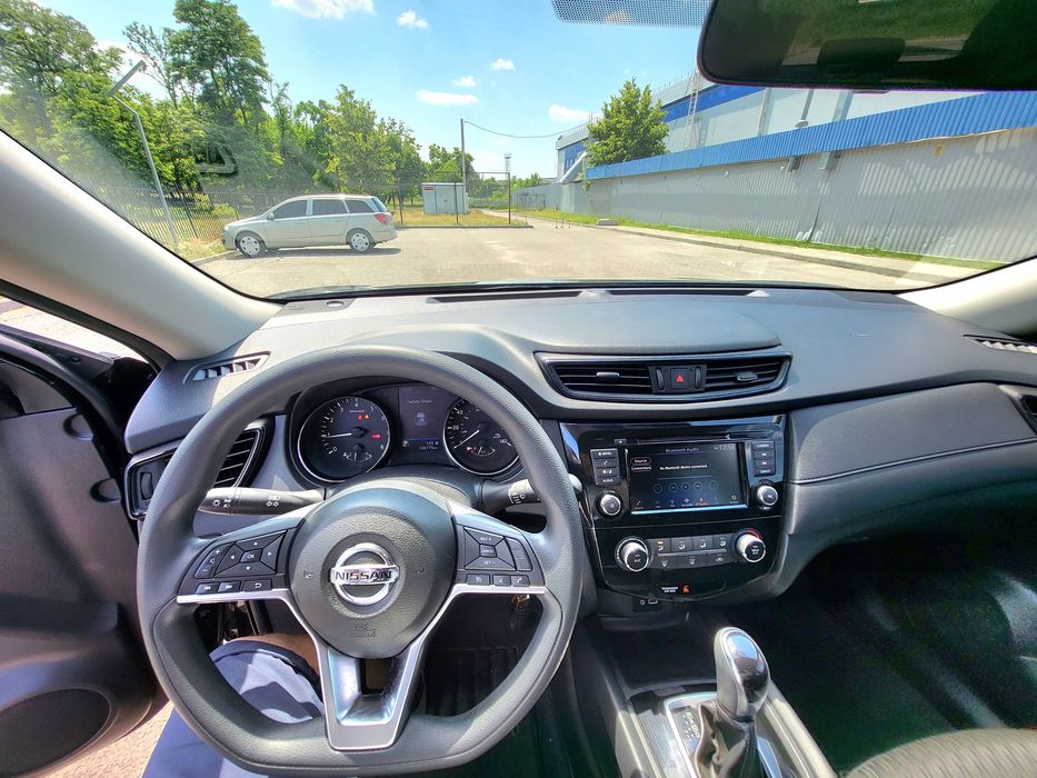 Продам Nissan Rouge