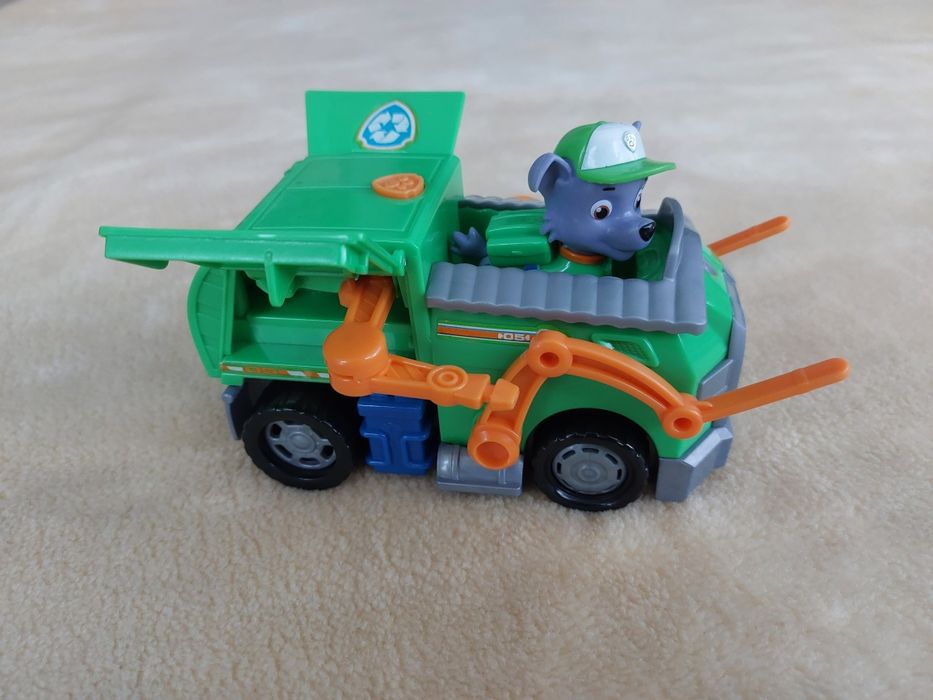 Psi patrol - Rocky i pojazd śmieciarka
