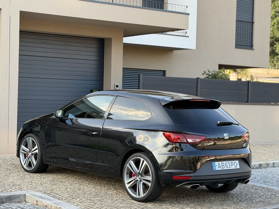 SEAT Leon — fotografia 3