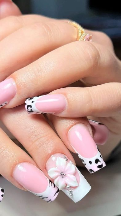 Manicure hybrydowy / żelowy / Przedłużanie paznokci