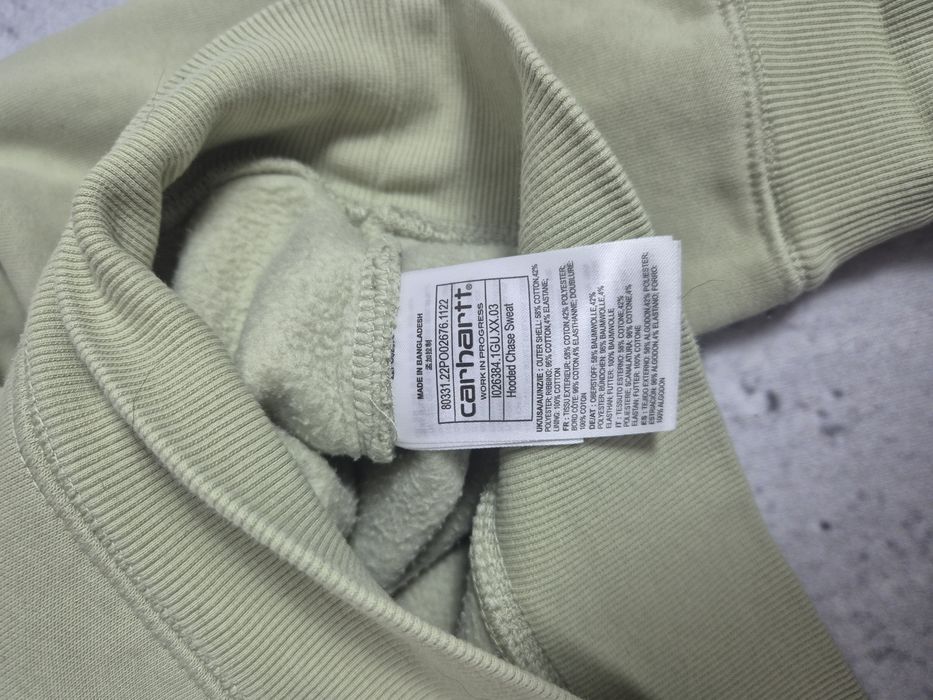 Męska bluza z kapturem carhartt w zielonym kolorze rozmiar M