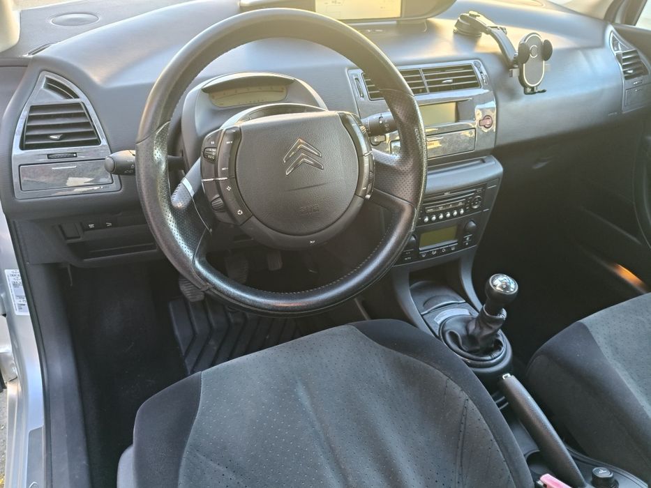 Citroën C4 1.6 HDi 90cv, versão Exclusive, de 2008