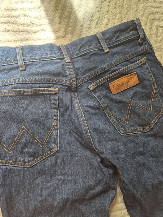 Granatowe męskie jeansy Wrangler,r.M/L