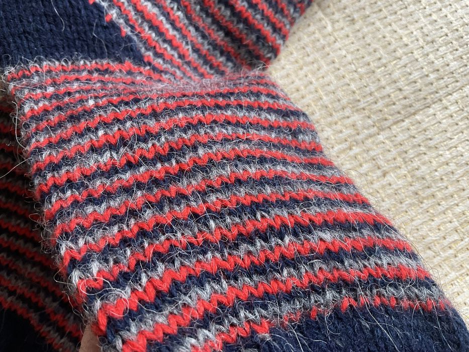 Вовняні шкарпетки ручної роботи