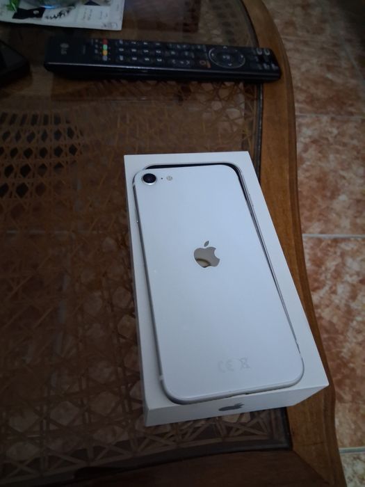 Telemovel Apple Iphone SE 2020 64Gb