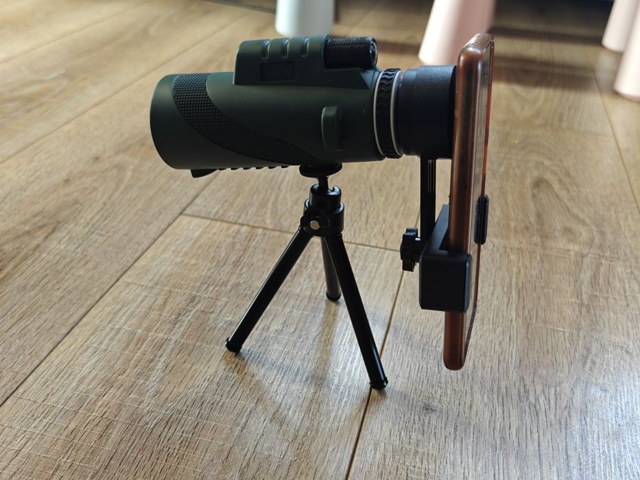 Бінокль телескоп для телефона комплектація на фото