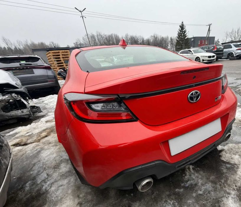 Na częsci TOYOTA GR 86 Coupe (ZN8) 2023 2.4 L 175 kw 10031423