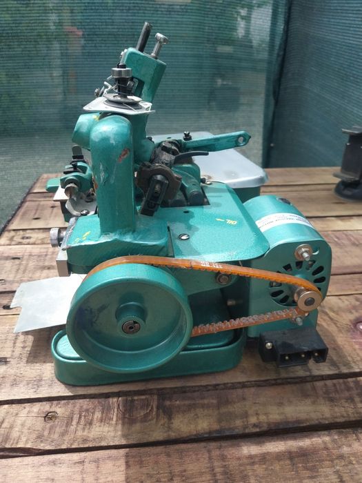 Продам оверлок GN1-2D