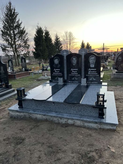 Виготовлення  Пам'ятників