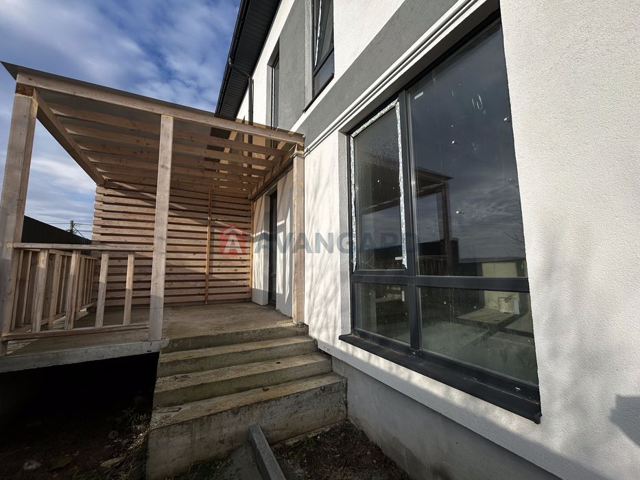 Котедж у Солонці | 5 км до Львова | Green Hills