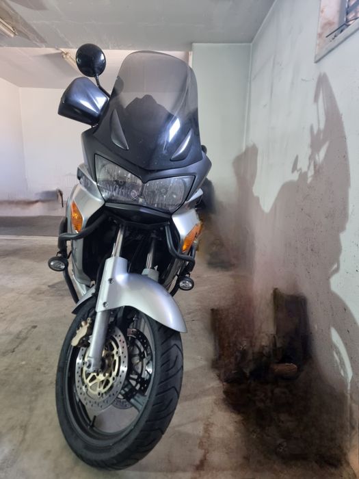 HONDA VARADERO XL1000 | 2003 | 79.000 KM | 4.300 €