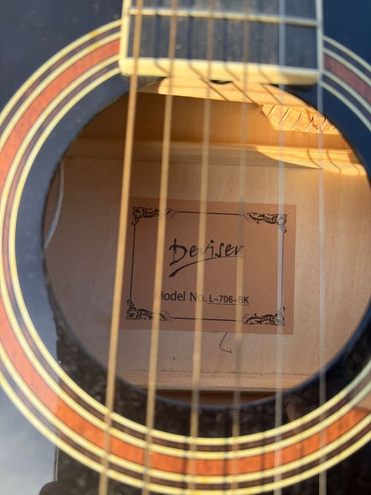 Guitarra Deviser semi acústica