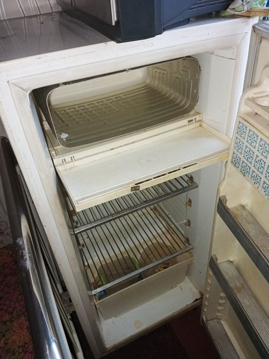 Продам холодильник