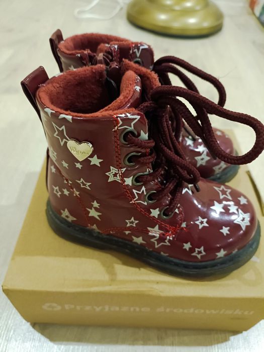 Buty dla dziewczynki