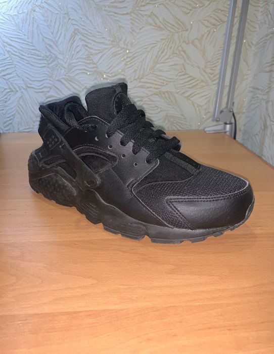 Nike. Сникерсы Huarache Run, EUR - 38.5