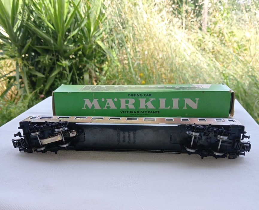 MARKLIN 4024, Carruagem com ILUMINAÇÃO