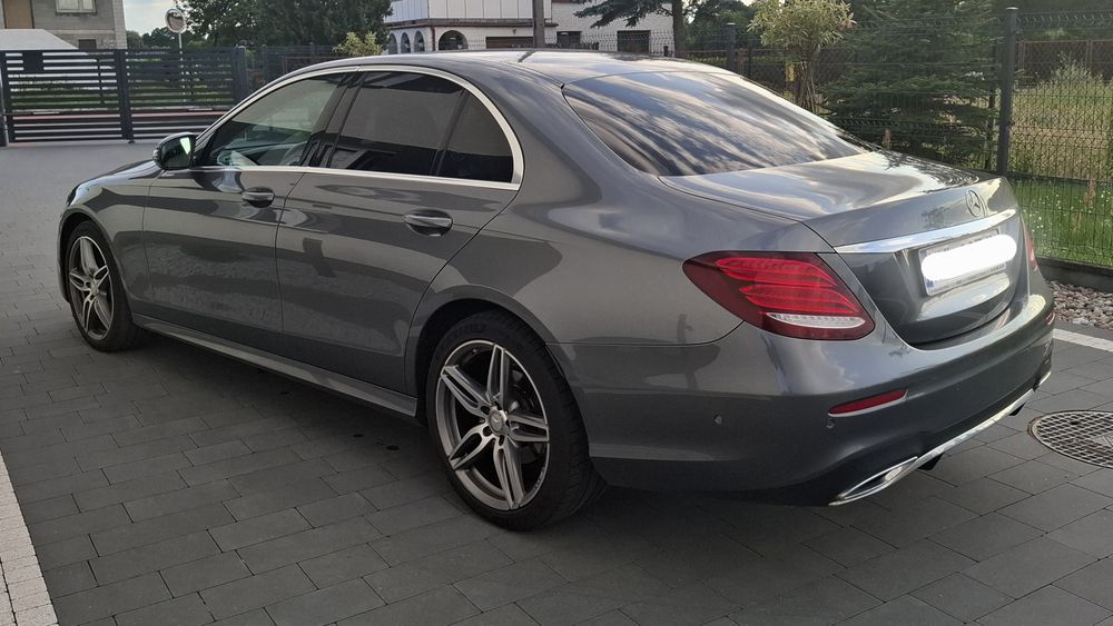 Mercedes W213 E220 4matic