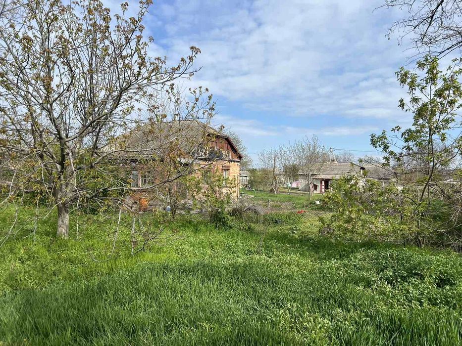 Продам угловой участок, удобный для ведения бизнеса, Богополь