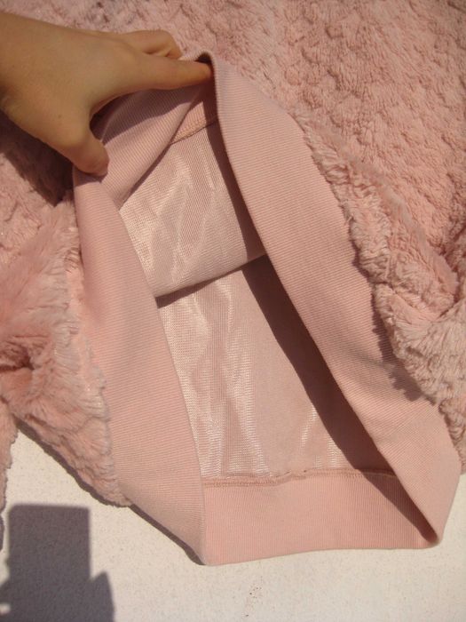 Пушистая меховая мягенькая красивая розовая кофточка Clockhouse C&A