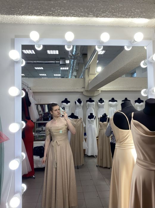 Випускна вечірня сукня