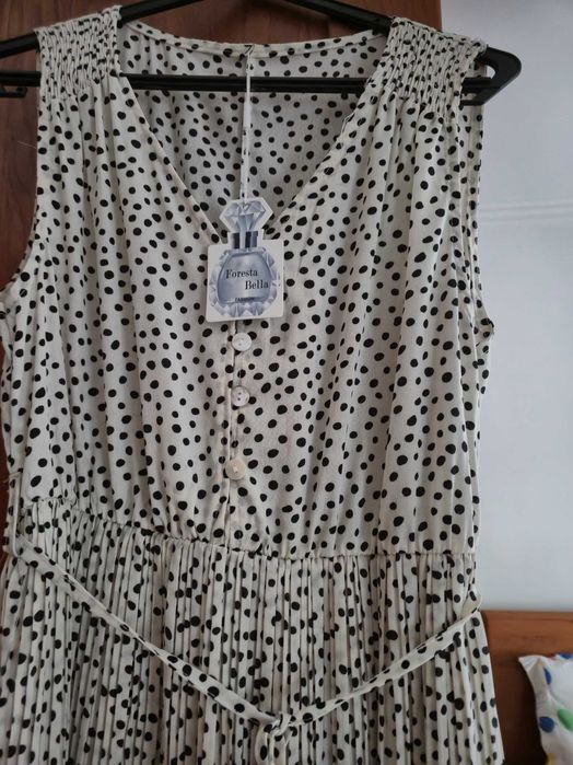 Vestido novo, com etiqueta