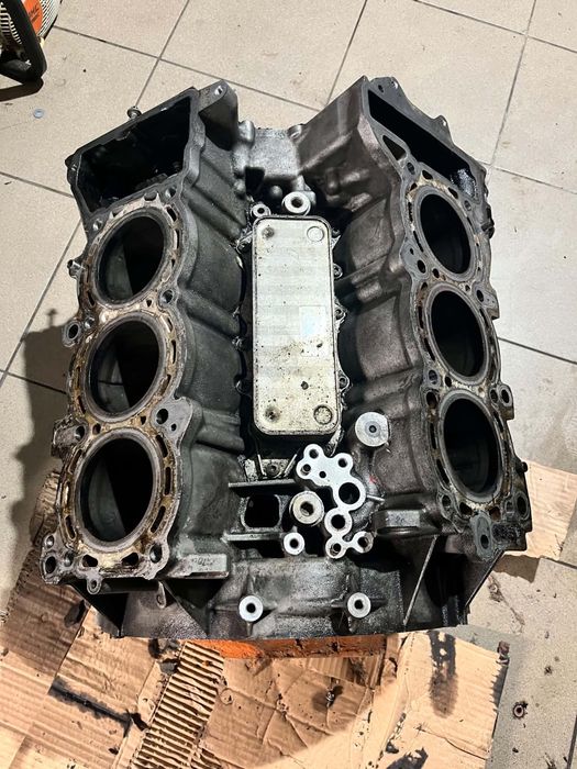 Silnik , stolik v6