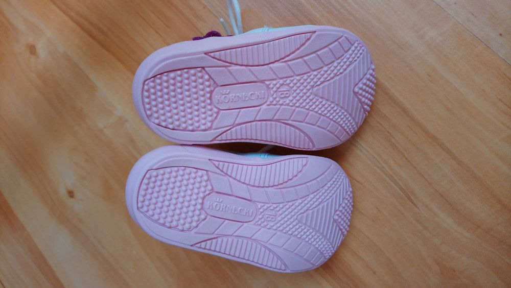 Buciki Kornecki rozmiar 18, białe