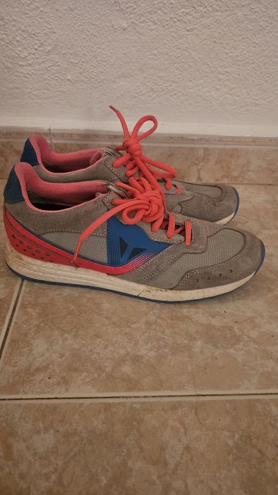 Ténis senhora Dainese