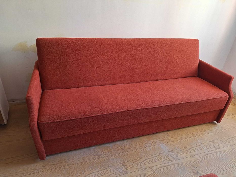 Komplet: Rozkładana kanapa + 4 Krzesła