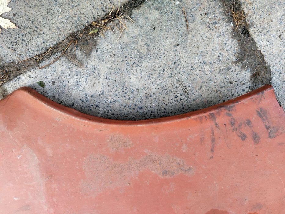 Продам крила москвич 2140