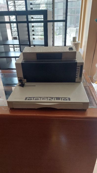 Perfuradora elétrica