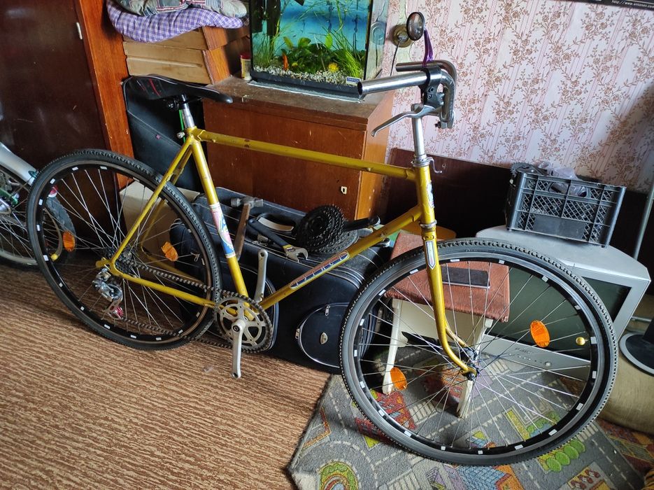 Велосипеды хвз: старт шоссе, спорт, рама: турист, спутник и запчасти