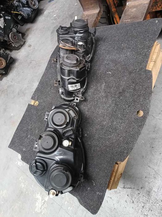Lampa przednia VW Polo 02r
