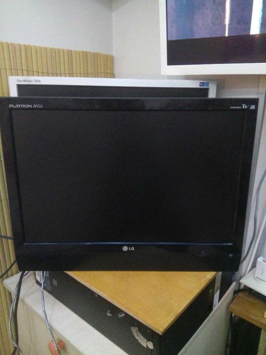 Телевизор\монитор LG Flatron 19"