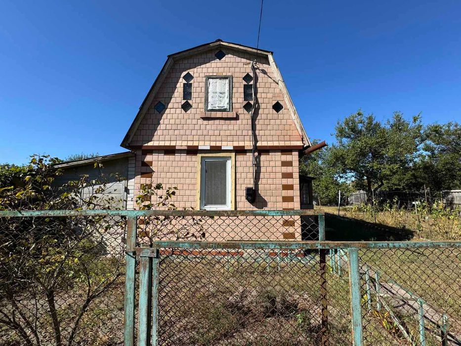 Продам дачу в с.Благодатне поруч з лісом та виходом до річки