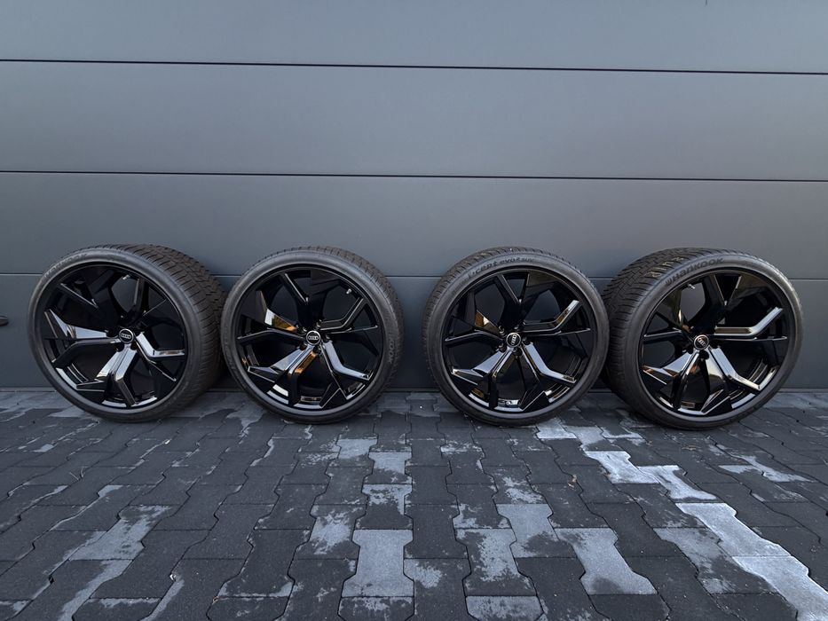 Orginalne Felgi Audi RSQ8 z oponami zimowymi, 4 sztuki 295/35 R23 stan jak nowe