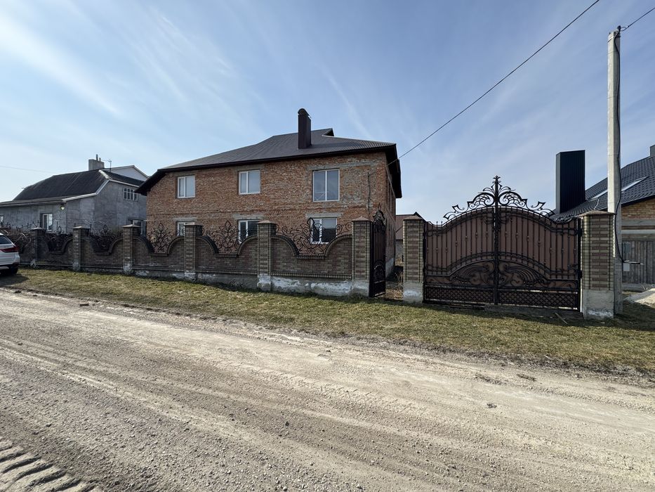 Продається будинок в Почаєв