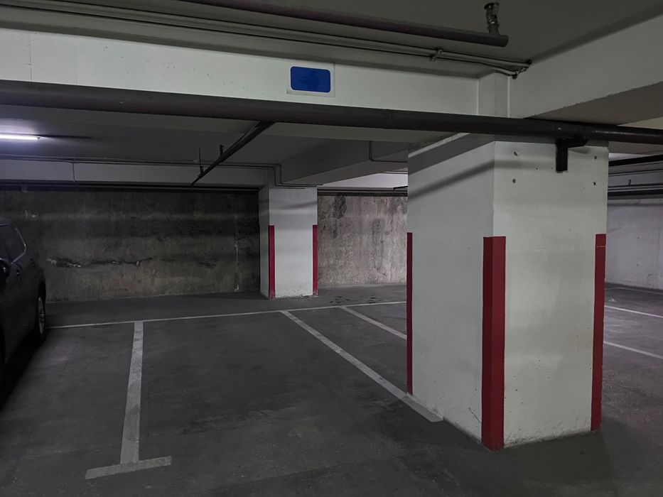 Оренда паркінгу БЦ Олімпійський, вул. Велика Васильківська, 72