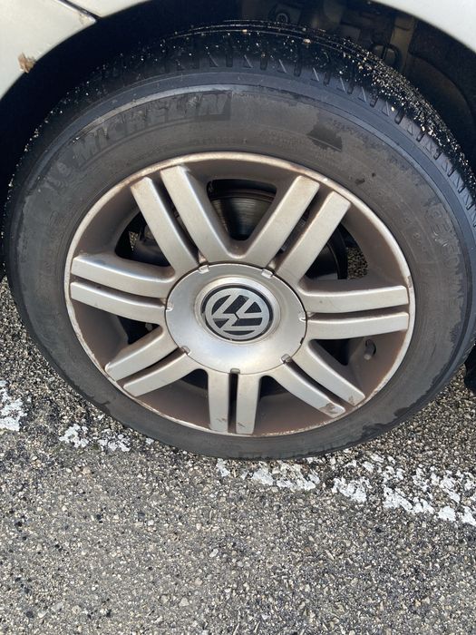 4 Jantes VW C/pneus michelin    185/60R15	6Jx15 ET38	    5x100