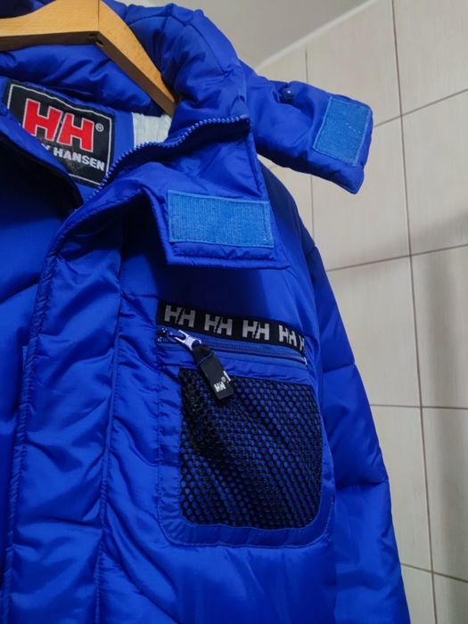 Męska kurtka puchowa L marki Helly Hansen w intensywnym kolorze nieb