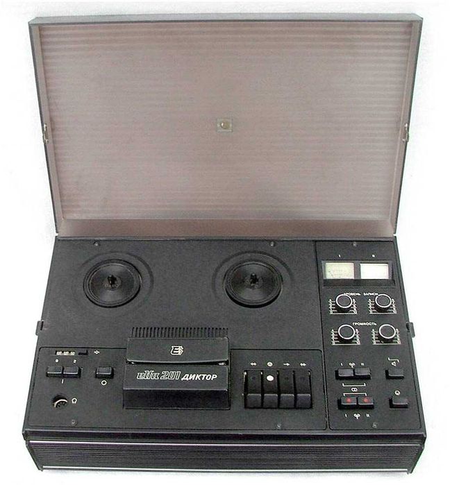 Раритет!     Магнітофонний пристрій "Ельфа-201-Диктор"