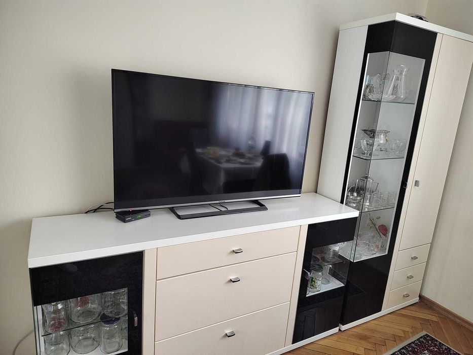 Komoda , witryny , ława